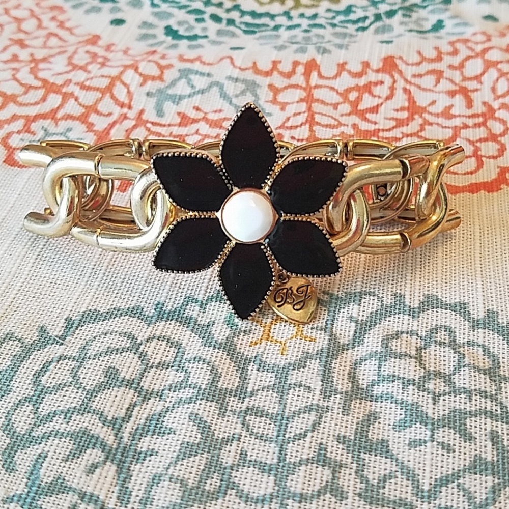 Betsey Johnson gold bracelet
